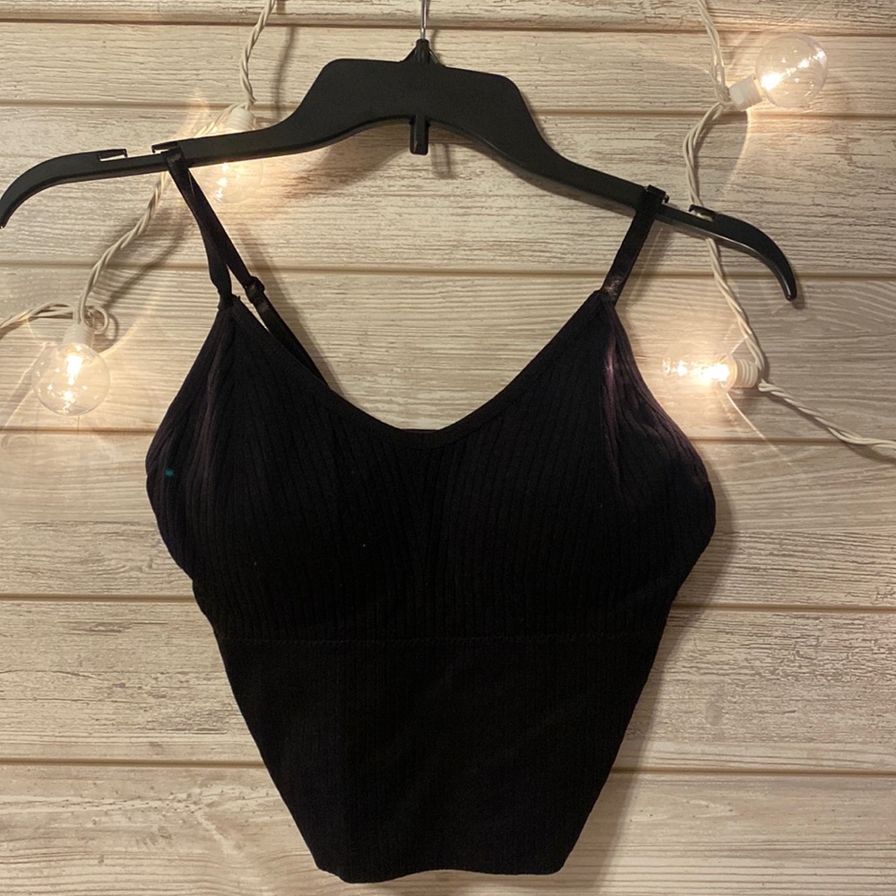 Cropped tank top w/padding